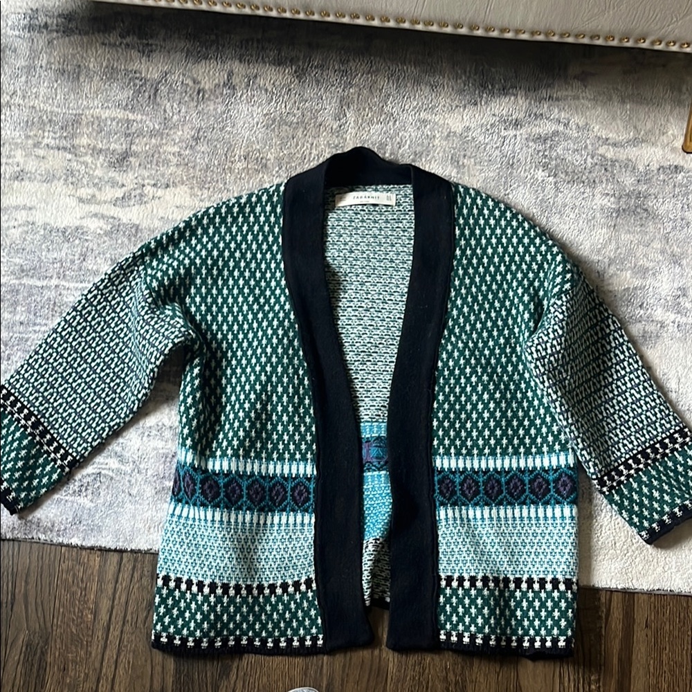 Green and Black Patterned Cardigan